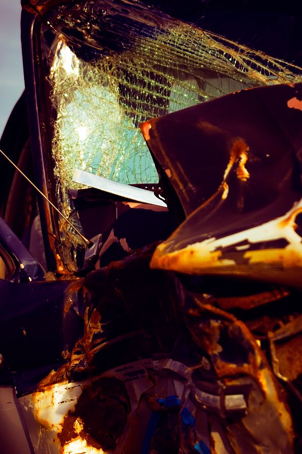 busted-up-truck-4